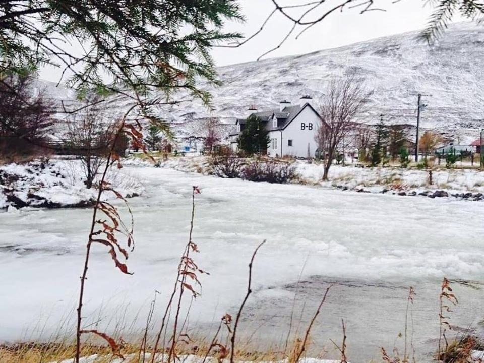 Balsporran Bed And Breakfast Dalwhinnie Exterior foto