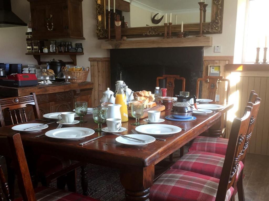 Balsporran Bed And Breakfast Dalwhinnie Exterior foto